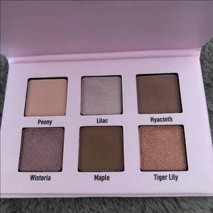 Ulta bloom and blush palette